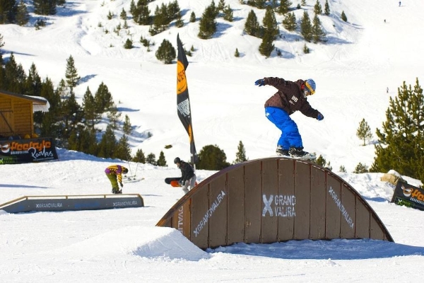 Hotel Apartamentos Tarter Pirineos 3000 (Canillo)
